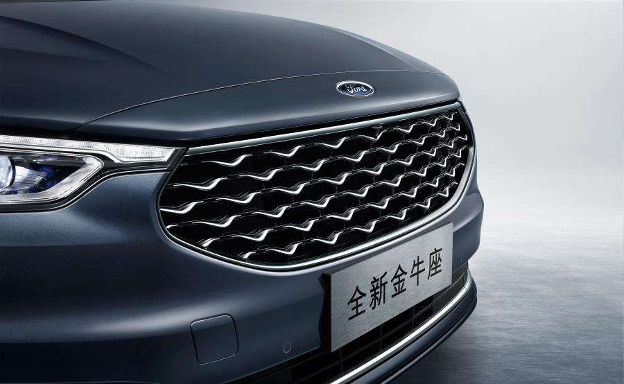 Детали экстерьера Ford Taurus Vignale 2019 года  (CN) (фото 3 из 14)